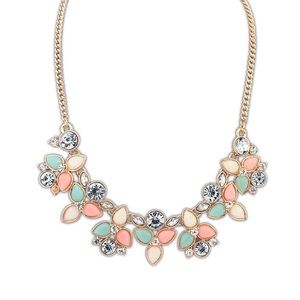 ⭐️⭐️ gold Statement necklace pink & mint